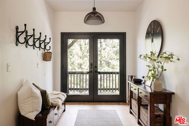 958 Lucerne Lane, Lake Arrowhead, CA 92352