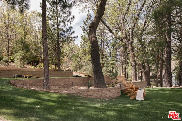 958 Lucerne Lane, Lake Arrowhead, CA 92352