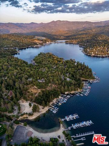 958 Lucerne Lane, Lake Arrowhead, CA 92352