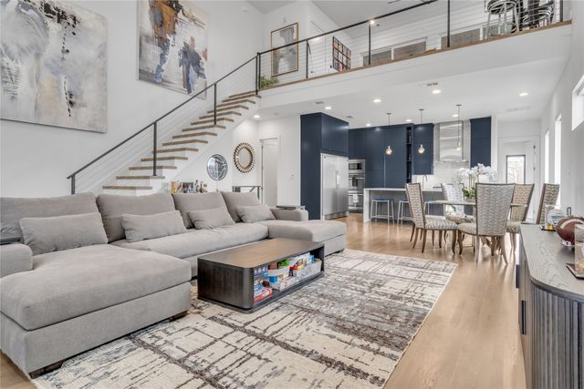 4616 Manett Street, Dallas, TX 75204