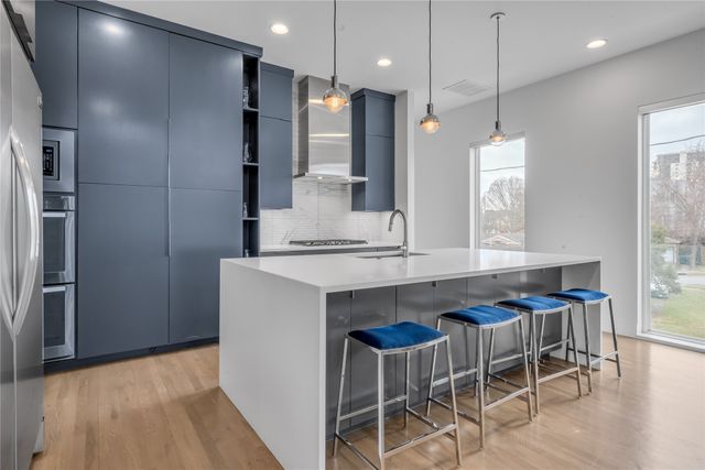 4616 Manett Street, Dallas, TX 75204