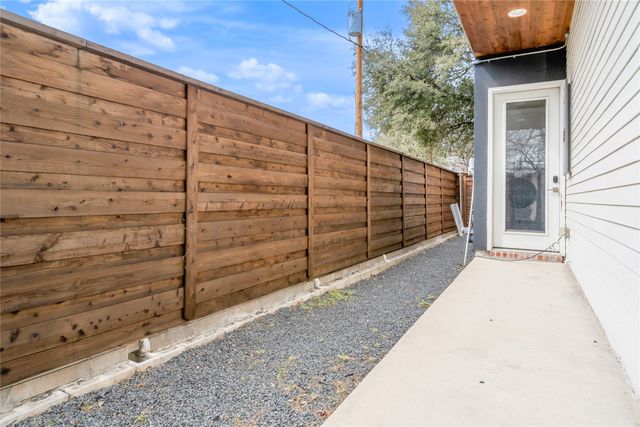 4616 Manett Street, Dallas, TX 75204