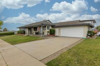 808 Saratoga Drive, Salinas, CA 93906