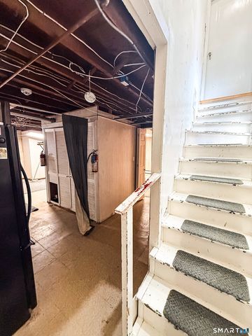 38 Grandview Avenue, Hamden, CT 06514
