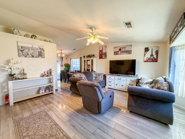 151 El Verano Way, Merced, CA 95340