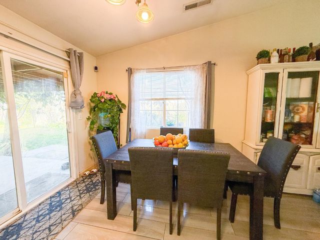 151 El Verano Way, Merced, CA 95340