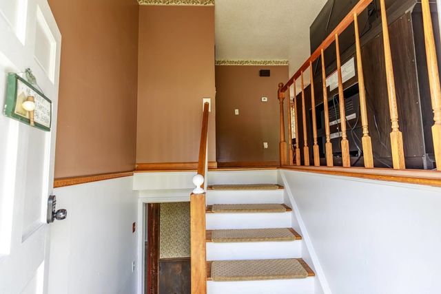 48 Carriage Hill Road, Brattleboro, VT 05301