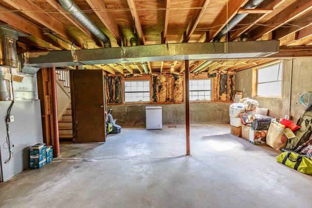 48 Carriage Hill Road, Brattleboro, VT 05301