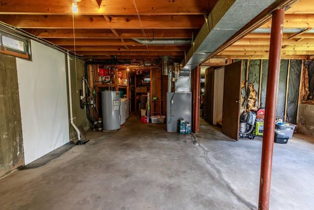 48 Carriage Hill Road, Brattleboro, VT 05301