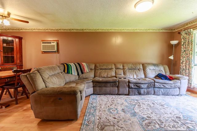 48 Carriage Hill Road, Brattleboro, VT 05301