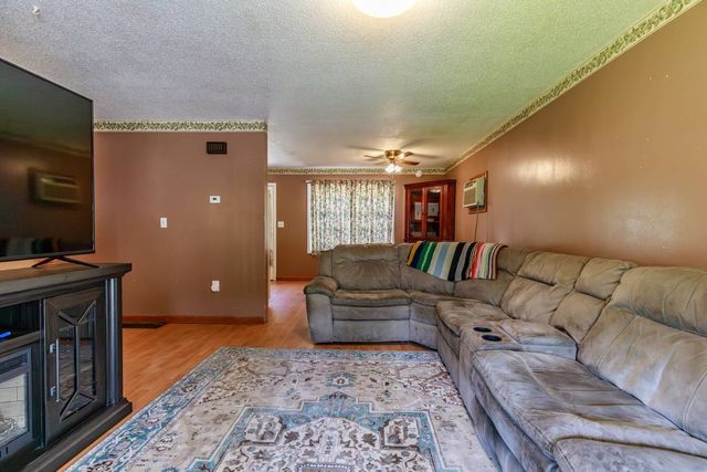 48 Carriage Hill Road, Brattleboro, VT 05301