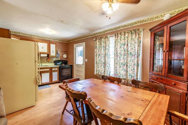 48 Carriage Hill Road, Brattleboro, VT 05301