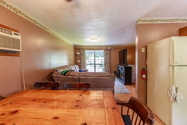 48 Carriage Hill Road, Brattleboro, VT 05301