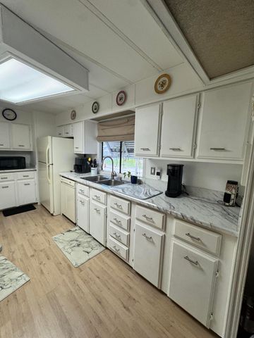 1 Grande Camino Court, Fort Pierce, FL 34951