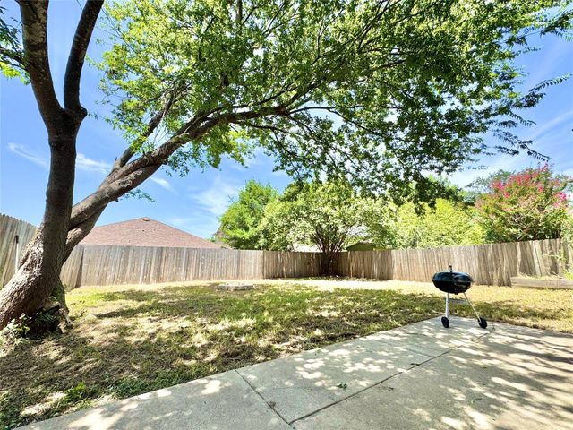 2204 Desco DR, Austin, TX 78748