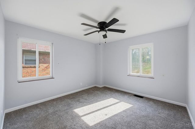 5866 Kennedy Avenue, Cincinnati, OH 45213