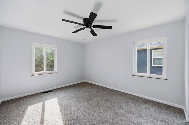 5866 Kennedy Avenue, Cincinnati, OH 45213