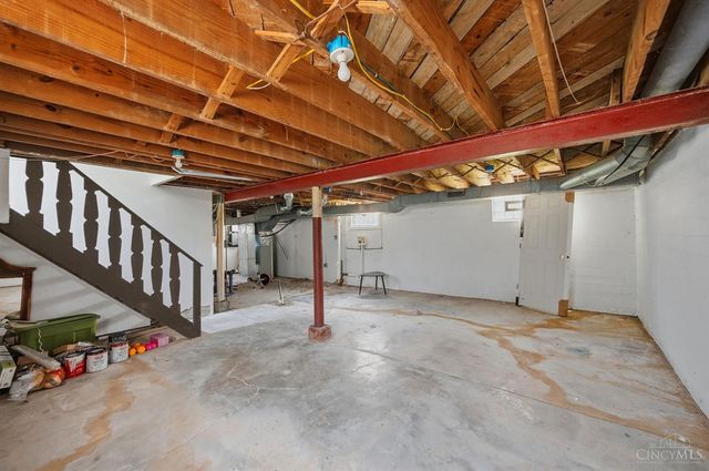 5866 Kennedy Avenue, Cincinnati, OH 45213