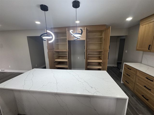 41718 Mae Wood Drive, Sterling Heights, MI 48313