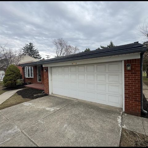 41718 Mae Wood Drive, Sterling Heights, MI 48313