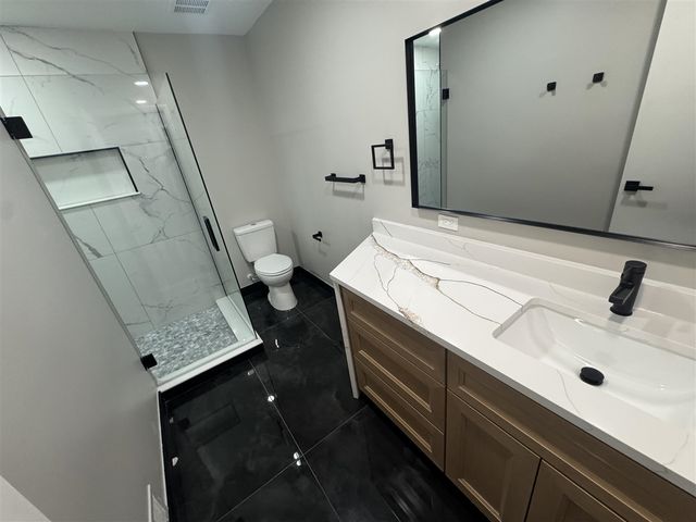 41718 Mae Wood Drive, Sterling Heights, MI 48313