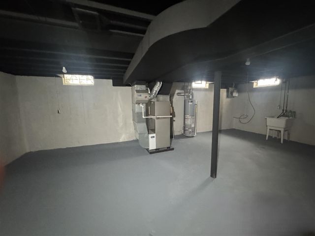 41718 Mae Wood Drive, Sterling Heights, MI 48313