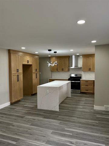 41718 Mae Wood Drive, Sterling Heights, MI 48313