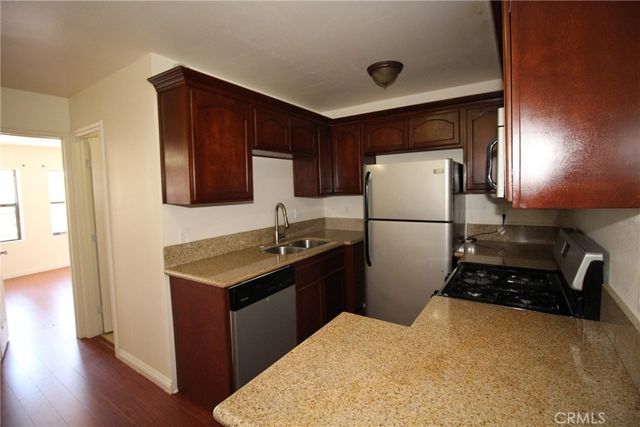 7914 Seville Avenue B, Huntington Park, CA 90255