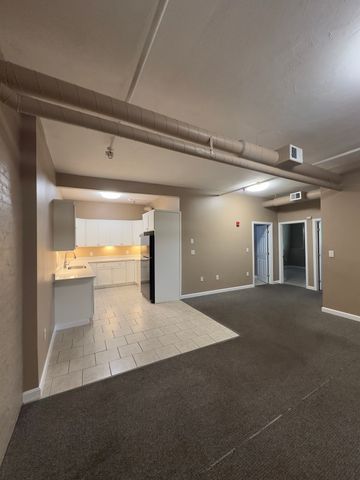 21 Caller St 102, Peabody, MA 01960