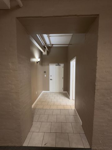 21 Caller St 102, Peabody, MA 01960