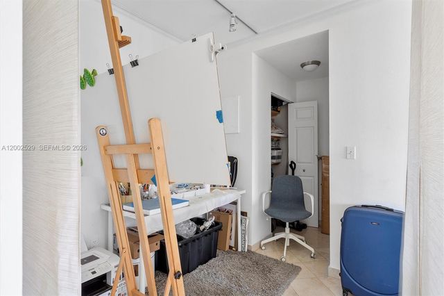 300 Bayview Dr 1503, Sunny Isles Beach, FL 33160