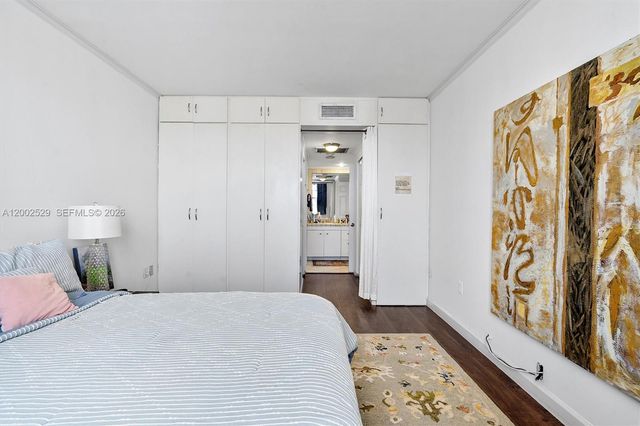 300 Bayview Dr 1503, Sunny Isles Beach, FL 33160