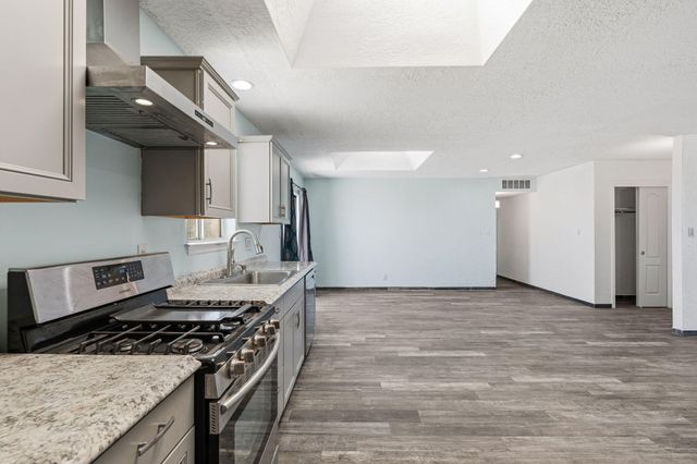 150 Eaton Road SE, Rio Rancho, NM 87124