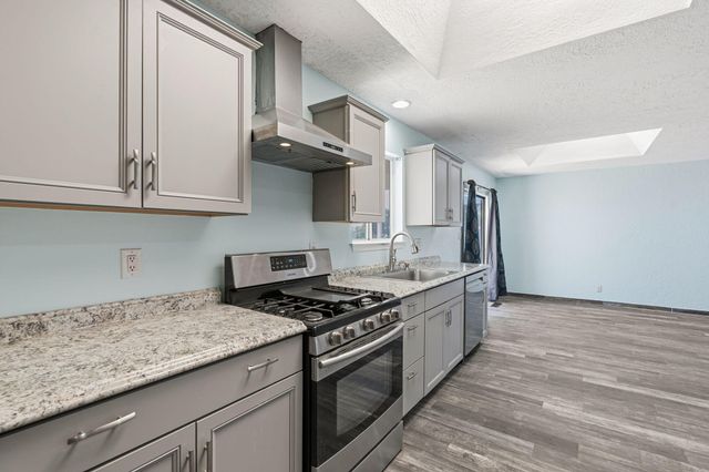 150 Eaton Road SE, Rio Rancho, NM 87124