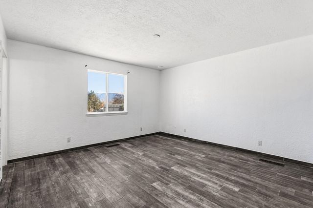 150 Eaton Road SE, Rio Rancho, NM 87124