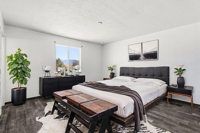 150 Eaton Road SE, Rio Rancho, NM 87124