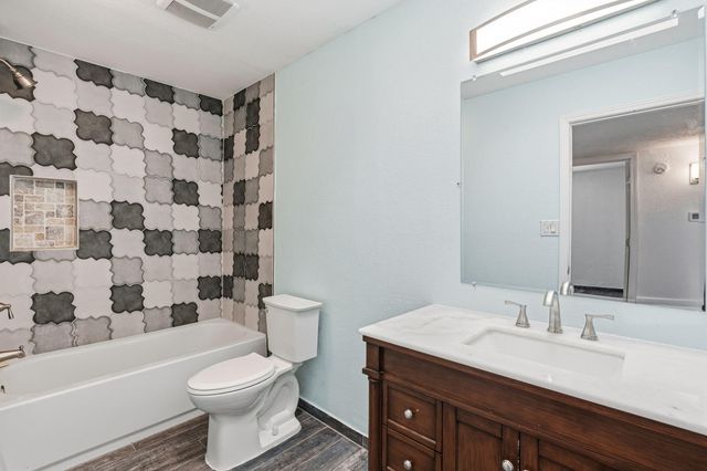 150 Eaton Road SE, Rio Rancho, NM 87124