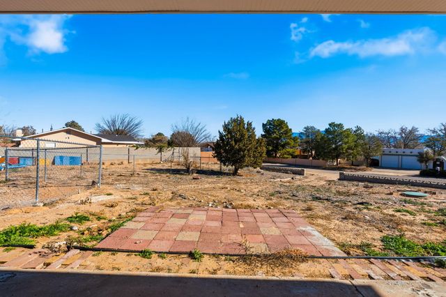 150 Eaton Road SE, Rio Rancho, NM 87124