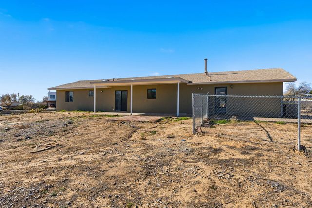 150 Eaton Road SE, Rio Rancho, NM 87124