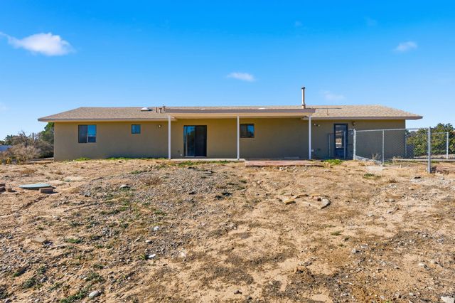 150 Eaton Road SE, Rio Rancho, NM 87124