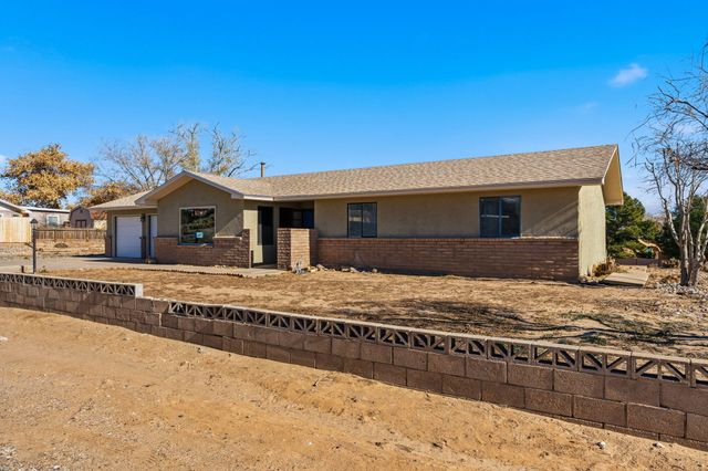 150 Eaton Road SE, Rio Rancho, NM 87124