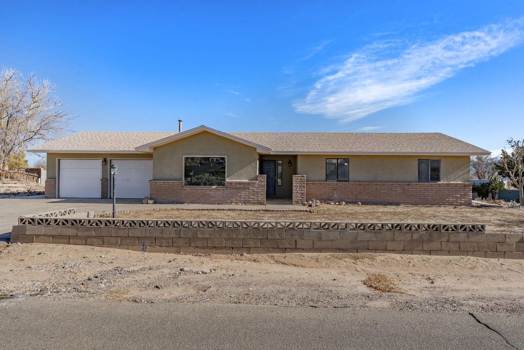 150 Eaton Road SE, Rio Rancho, NM 87124