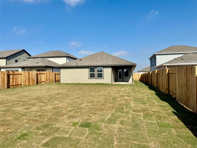 141 Boondoggle RDG, Cedar Creek, TX 78612