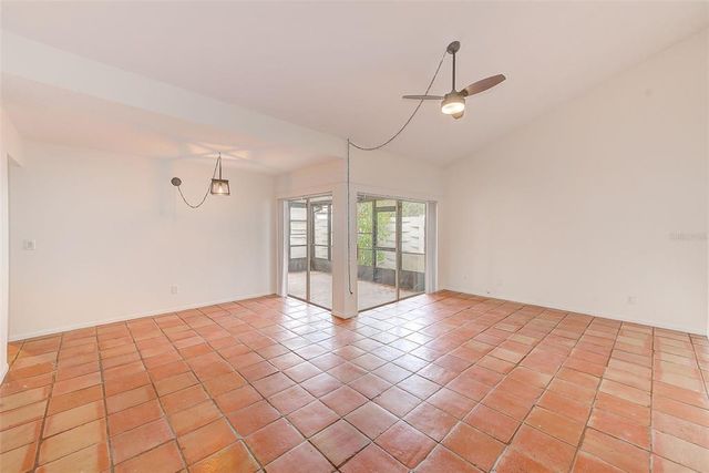 2579 FOREST RUN COURT, Clearwater, FL 33761