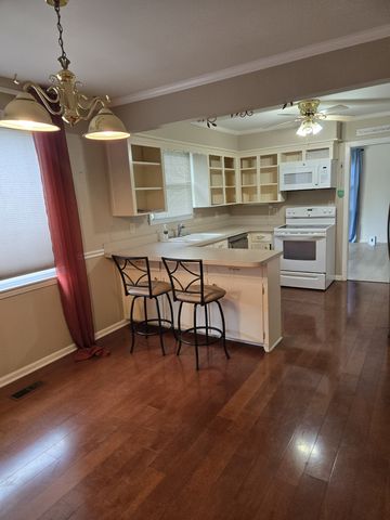 4104 Cecil Ct, Nashville, TN 37207