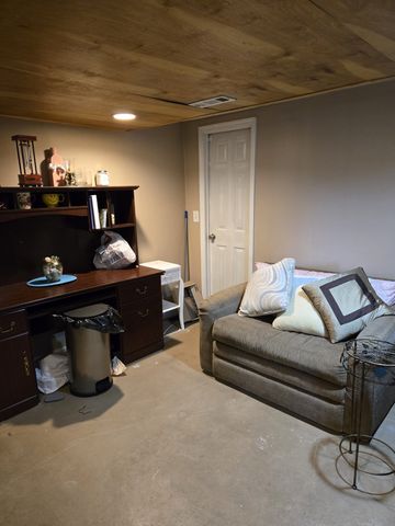 4104 Cecil Ct, Nashville, TN 37207