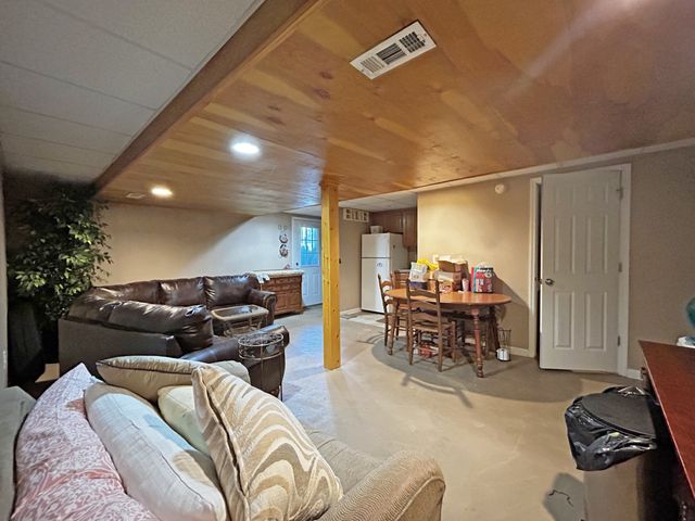 4104 Cecil Ct, Nashville, TN 37207