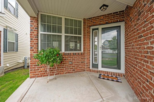 1244 Falcon Ridge Drive, Elgin, IL 60124