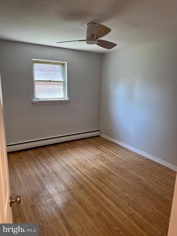 136 N SYLVANIA AVE, Jenkintown, PA 19046