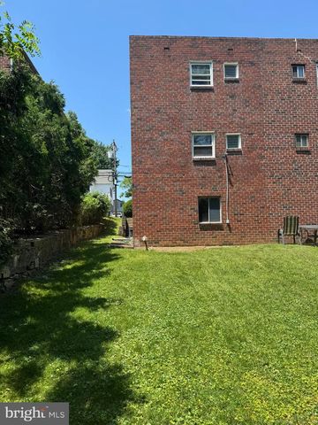 136 N SYLVANIA AVE, Jenkintown, PA 19046